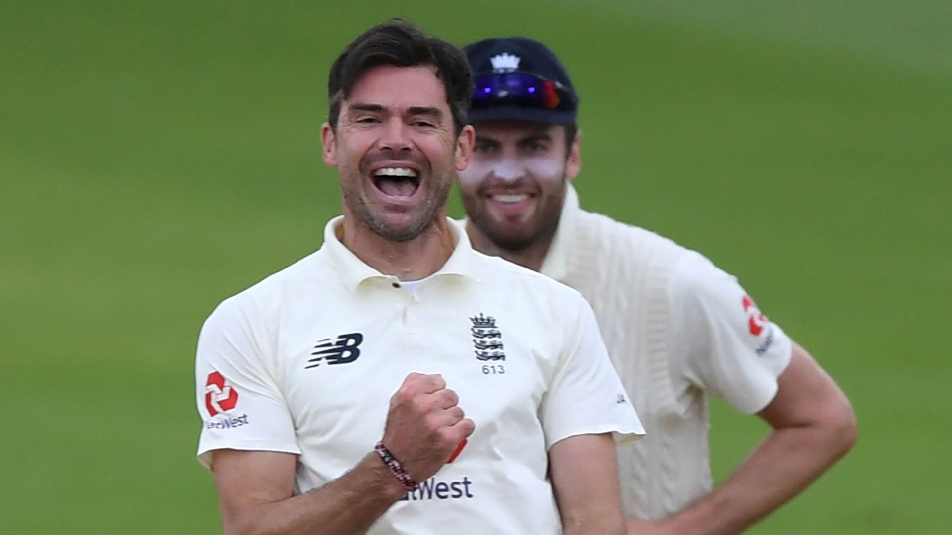 Sri Lanka bat first vs England LIVE!
