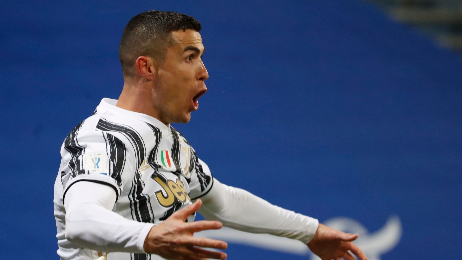 Ronaldo becomes top goalscorer in football history