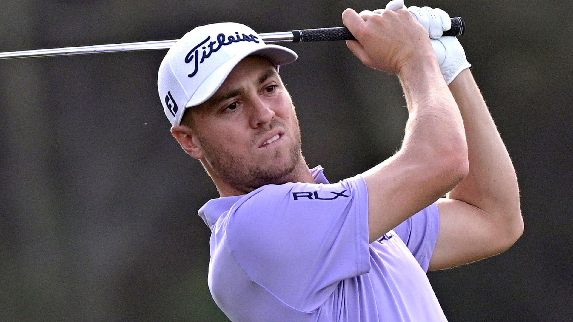 English leads as Thomas falters in Maui
