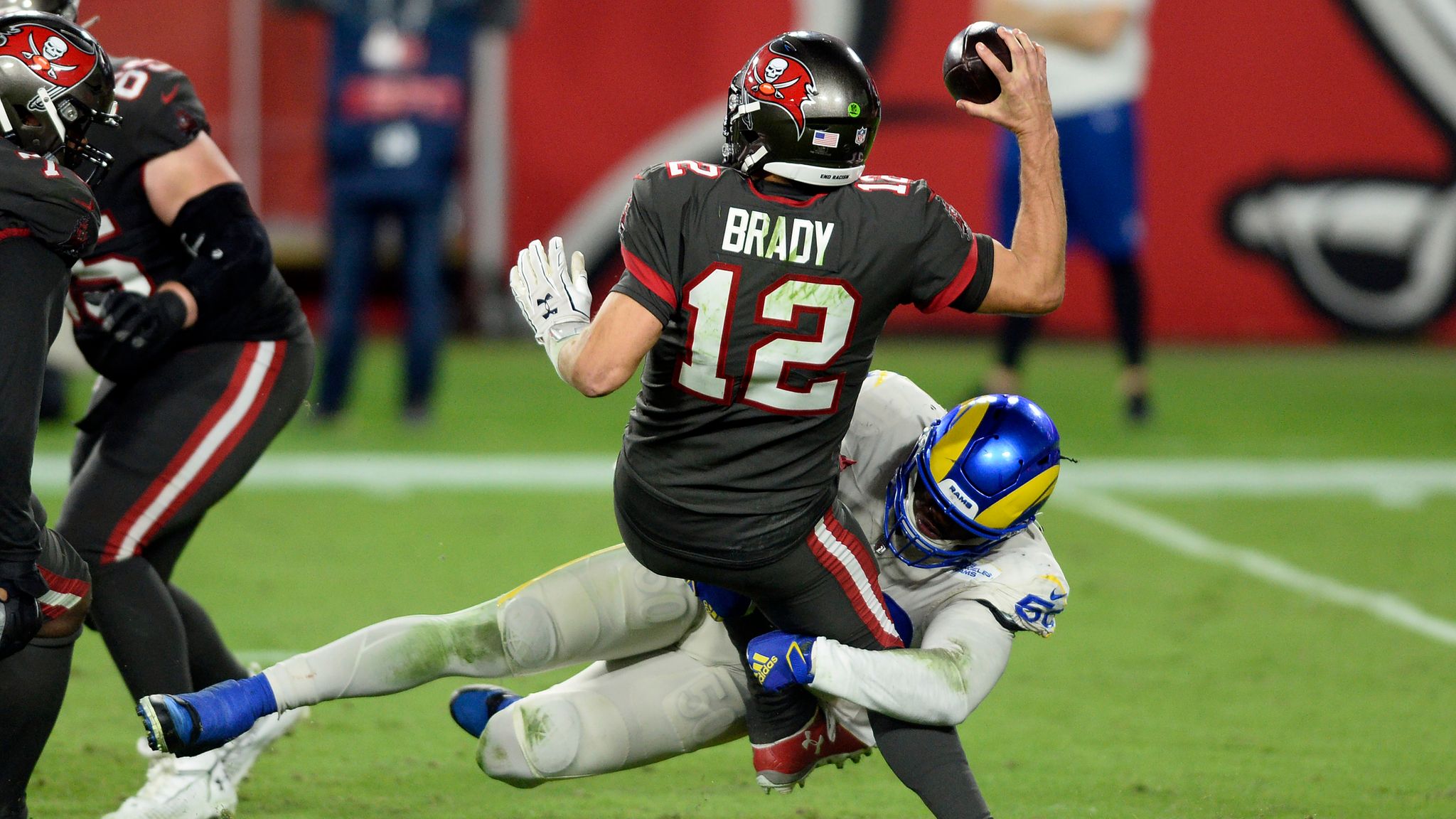 Watch: Patrick Mahomes makes jaw-dropping touchdown flip against Bucs