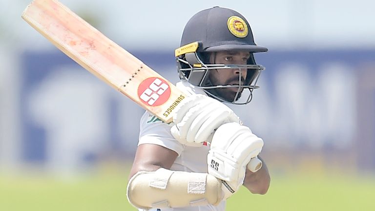 Niroshan Dickwella fell just eight races away from a maiden test century