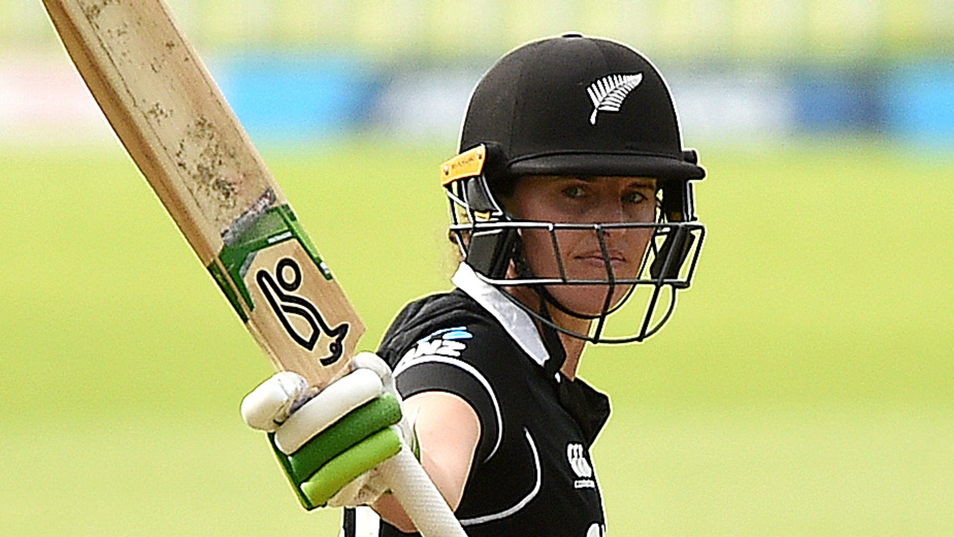 Satterthwaite ton denies England ODI clean sweep