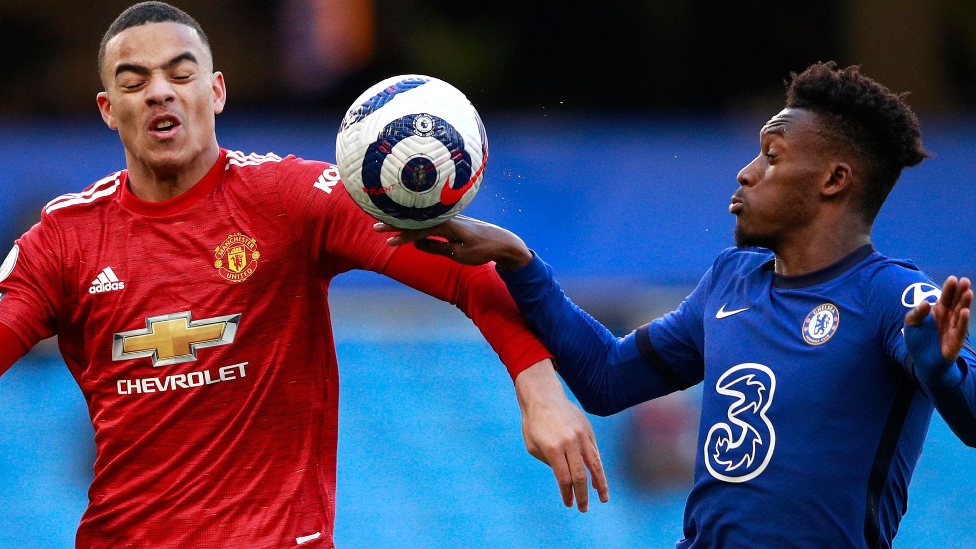Man Utd rue ref call in Chelsea stalemate