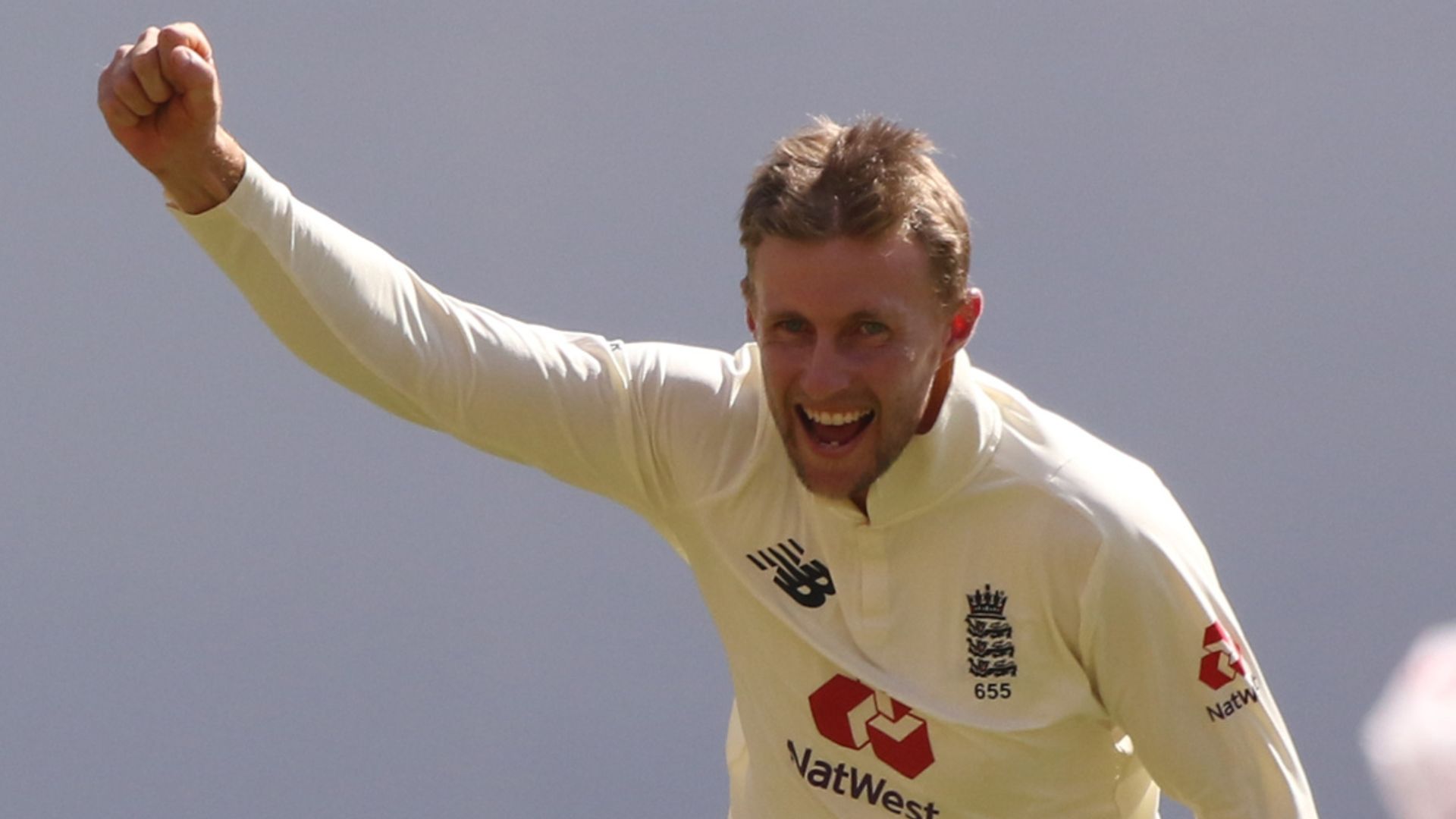 Root grabs career-best 5-8 as India fold