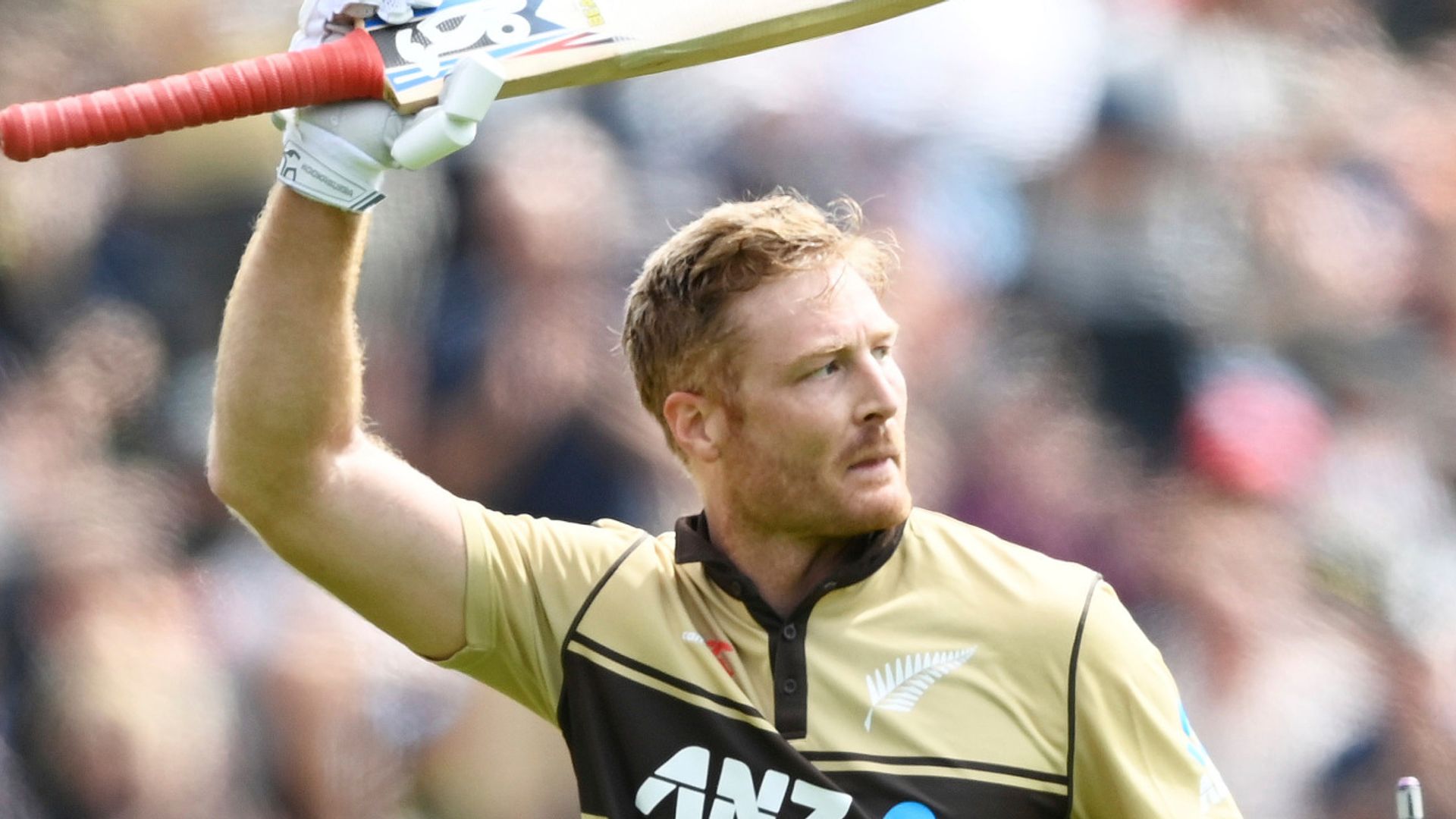 New Zealand hold on to beat Australia in T20 thriller