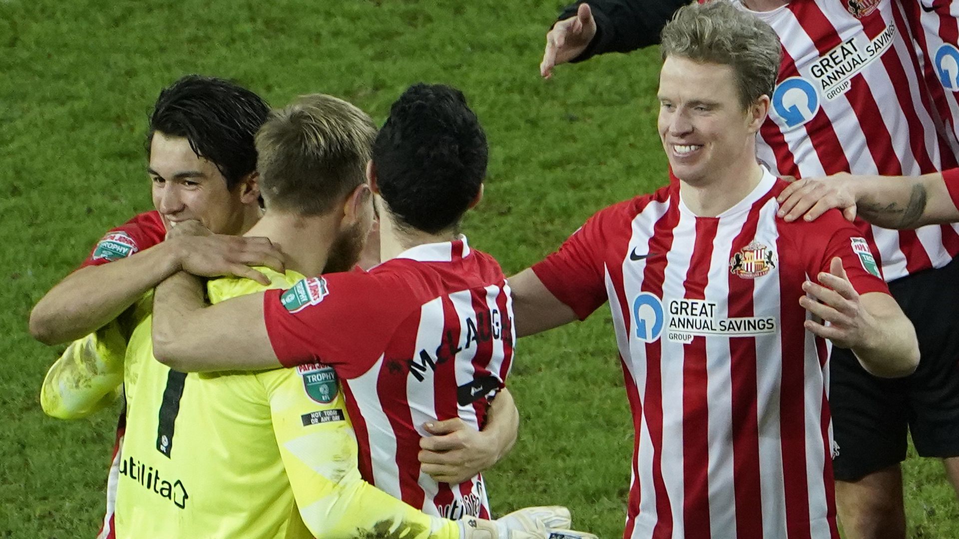 Sunderland reach Papa John's Trophy final after shootout win