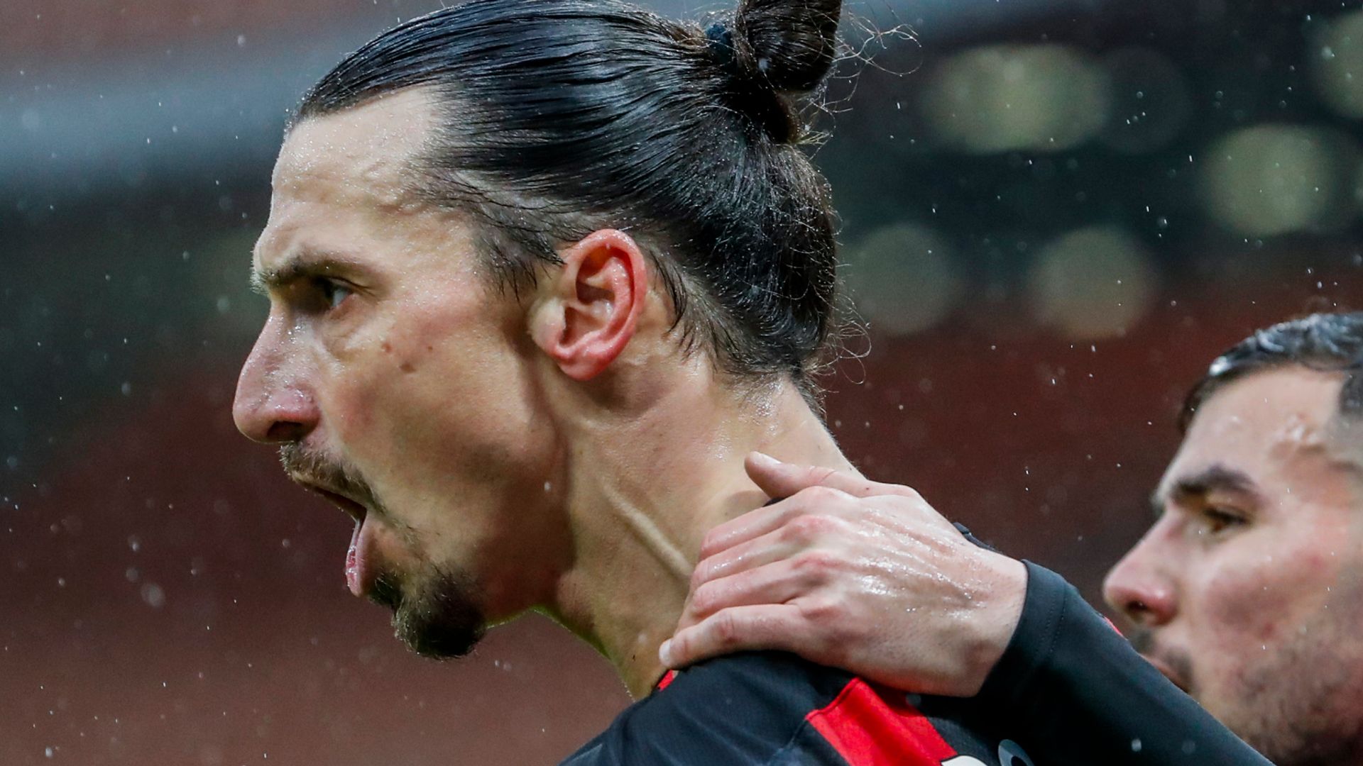 Ibrahimovic surpasses 500 career goals in Milan win