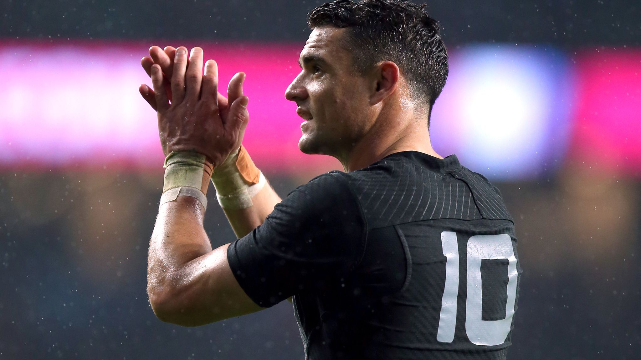 All Blacks - Tough life! Dan Carter and wife Honor getting ready