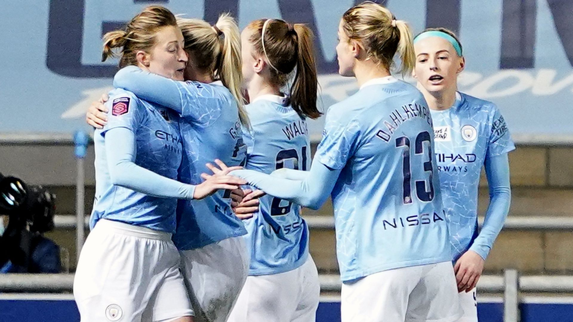 Last-gasp Kelly strike sends City top of WSL