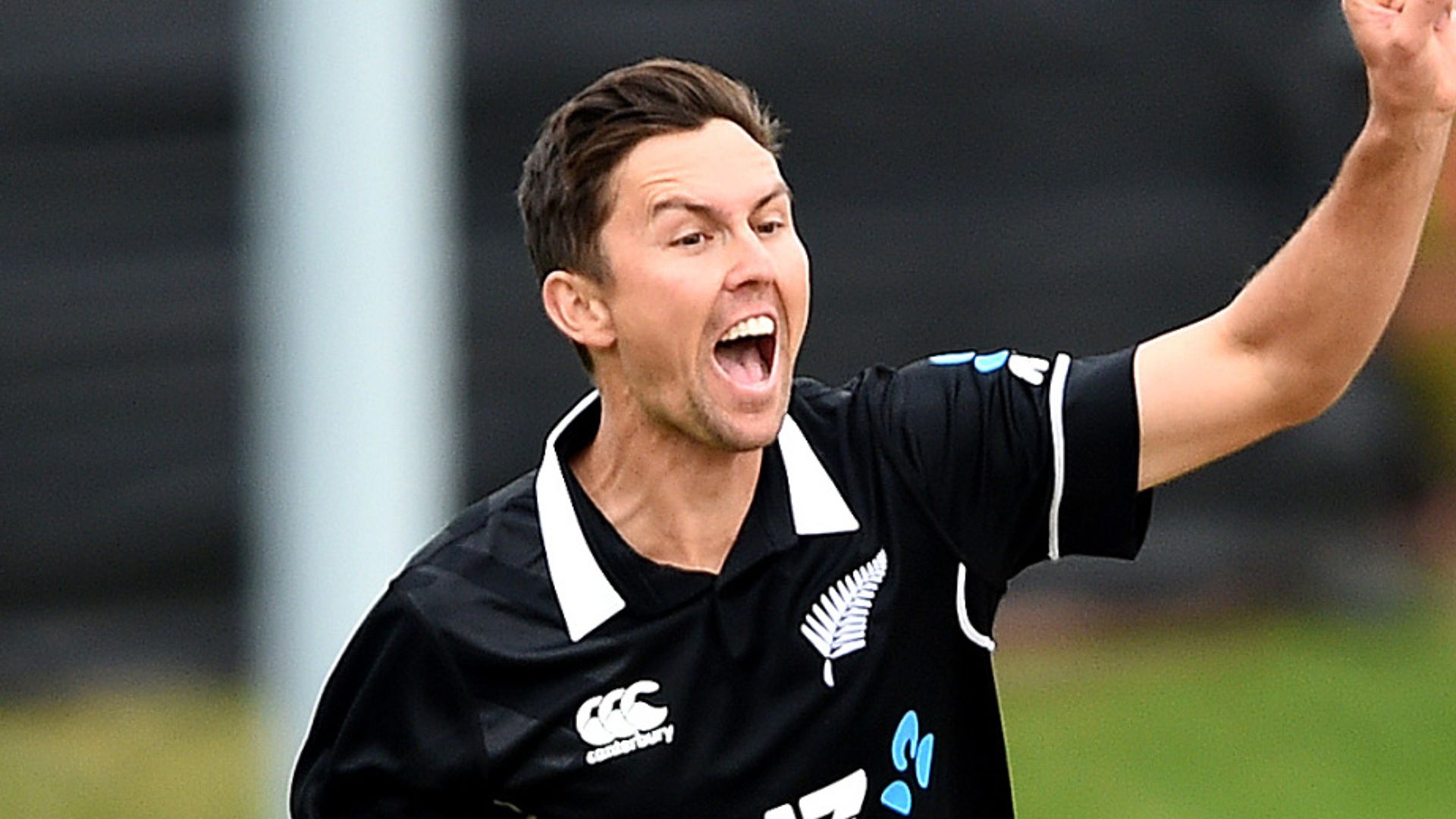 Boult stars as NZ hammer Bangladesh in ODI opener