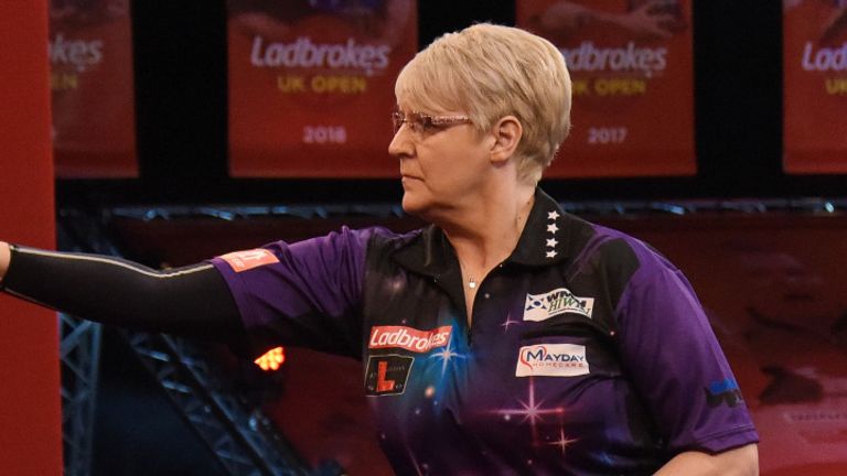 Lisa Ashton hat am ersten Tag der UK Open einen neuen Rekord aufgestellt 