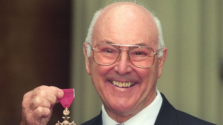 Sky Sports News Formula 1 reporter Craig Slater pays tribute to Murray Walker who has died aged 97