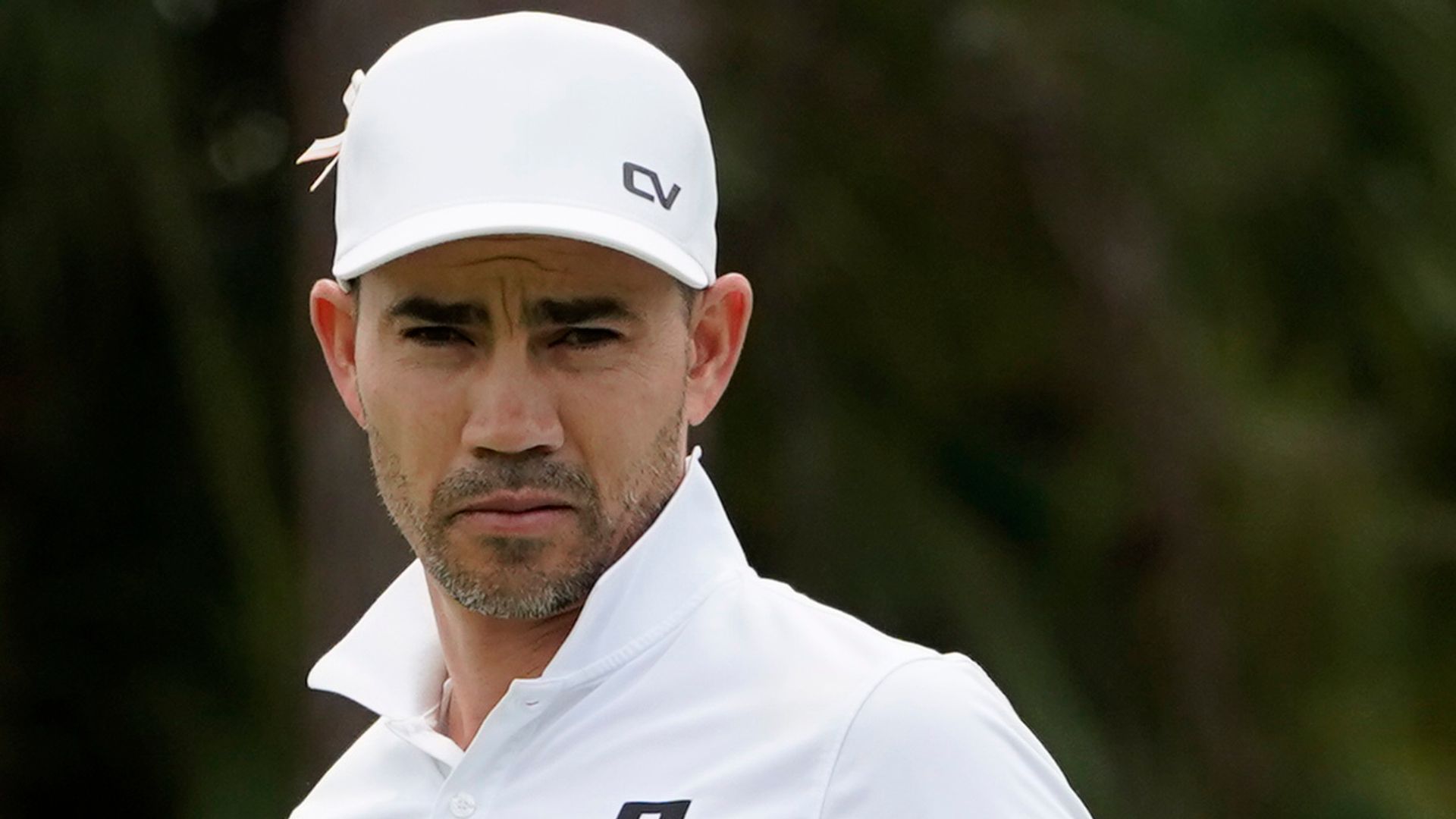 Villegas outshines Spieth in Texas