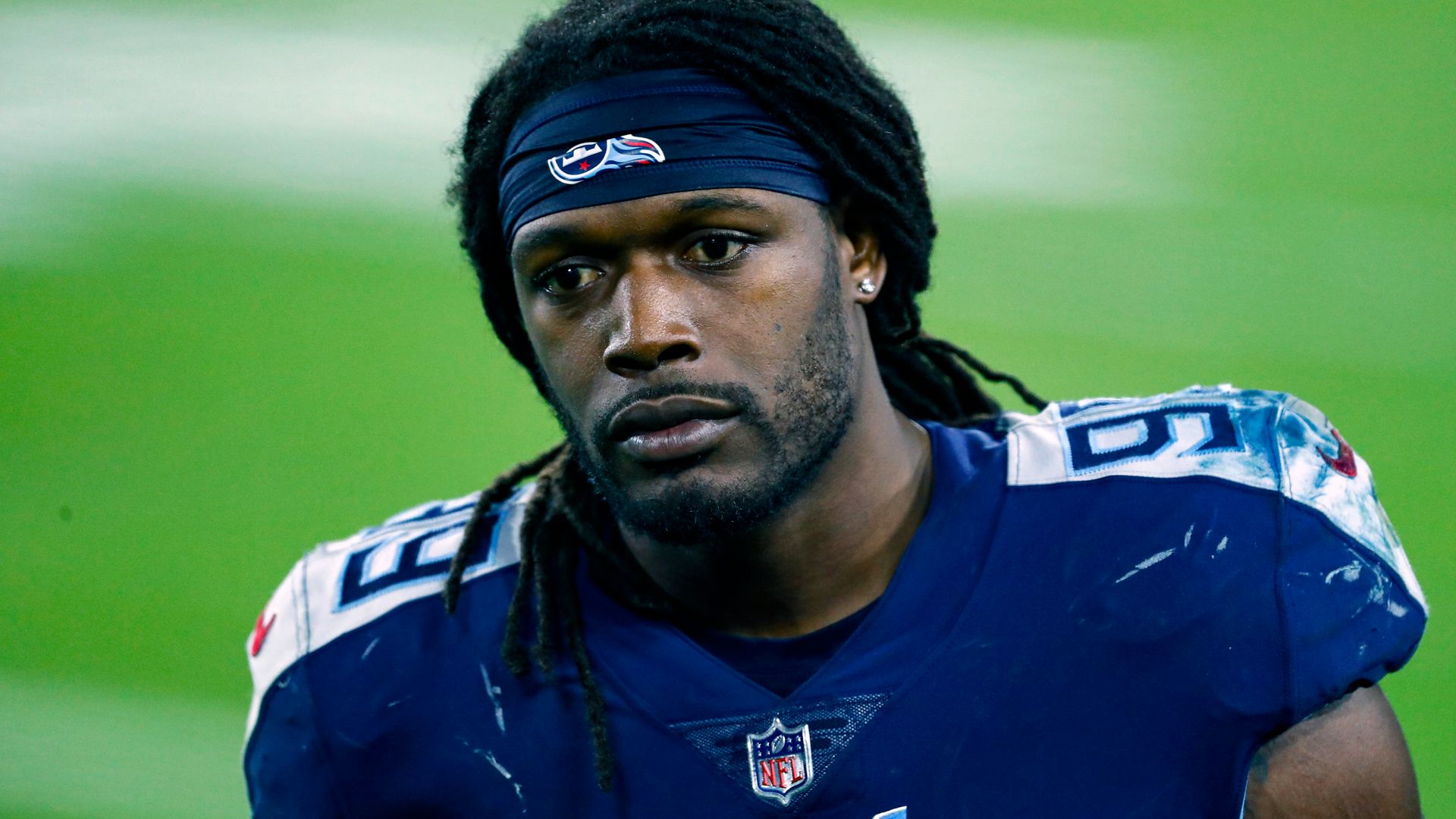 Browns sign former top overall pick Jadeveon Clowney