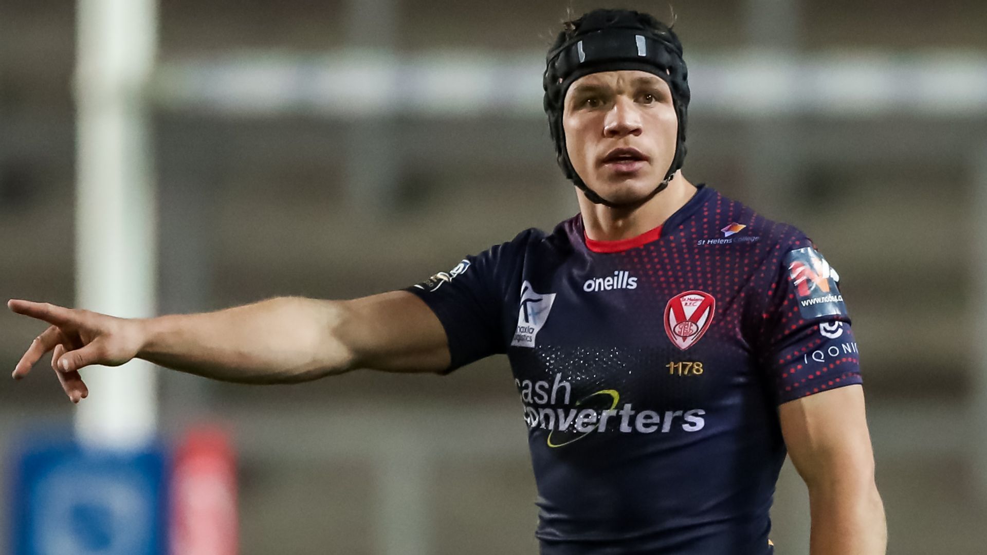 Lomax agrees two-year St Helens extension