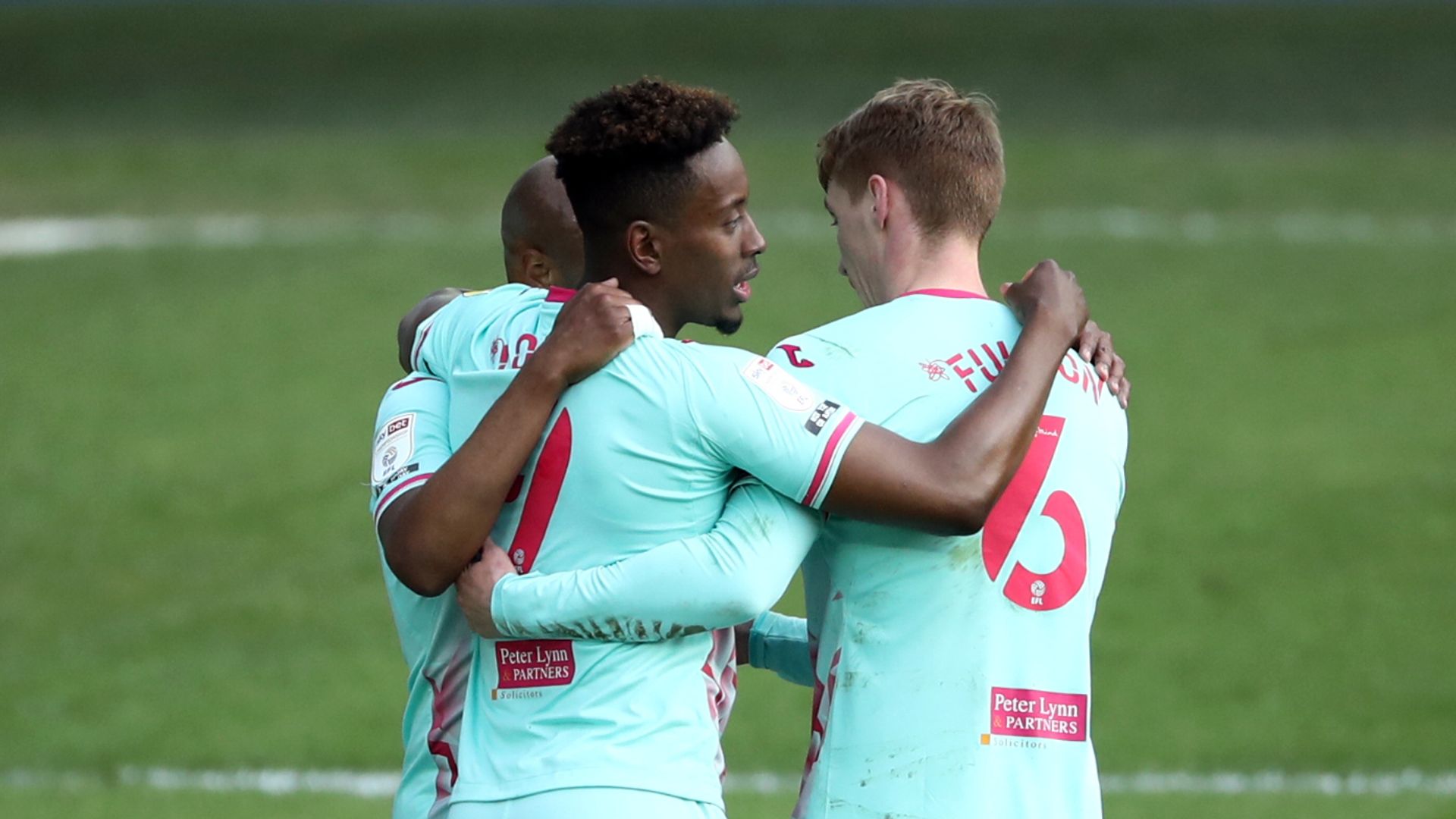 Swansea edge Sheff Wed closer to relegation