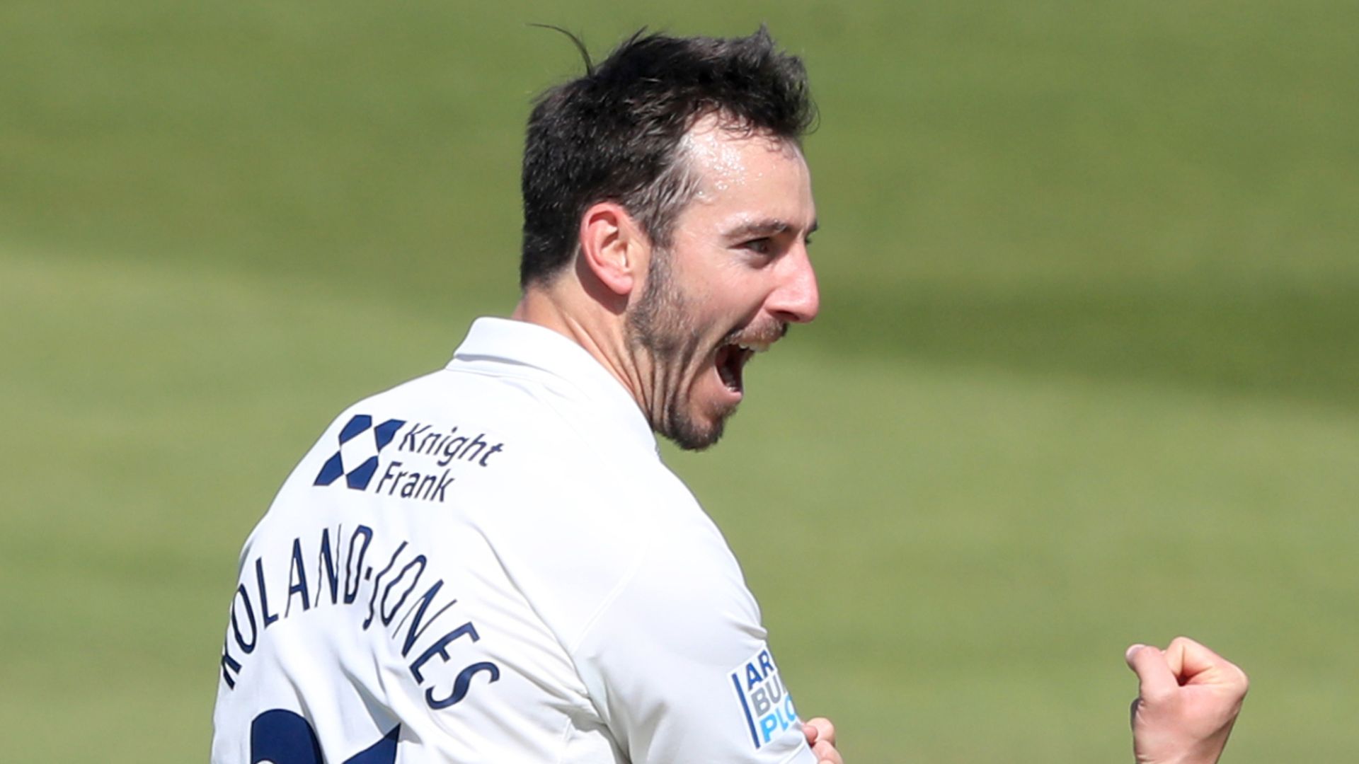 Middlesex thrash Glamorgan | Bohannon scores double ton