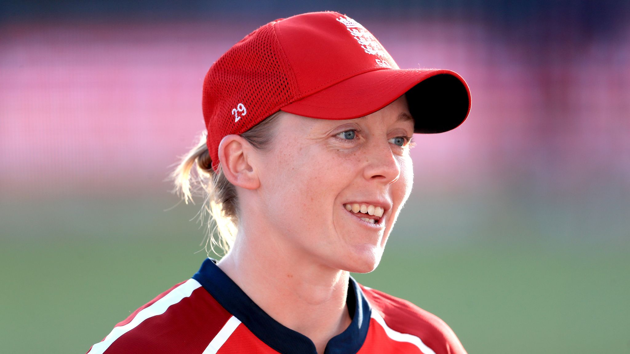 Kate Cross calls for red-ball domestic 