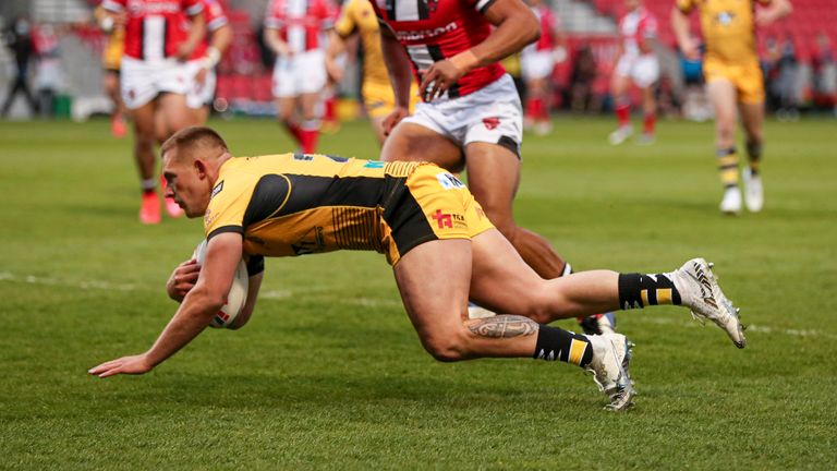 Greg Eden's try got Castleford up and running