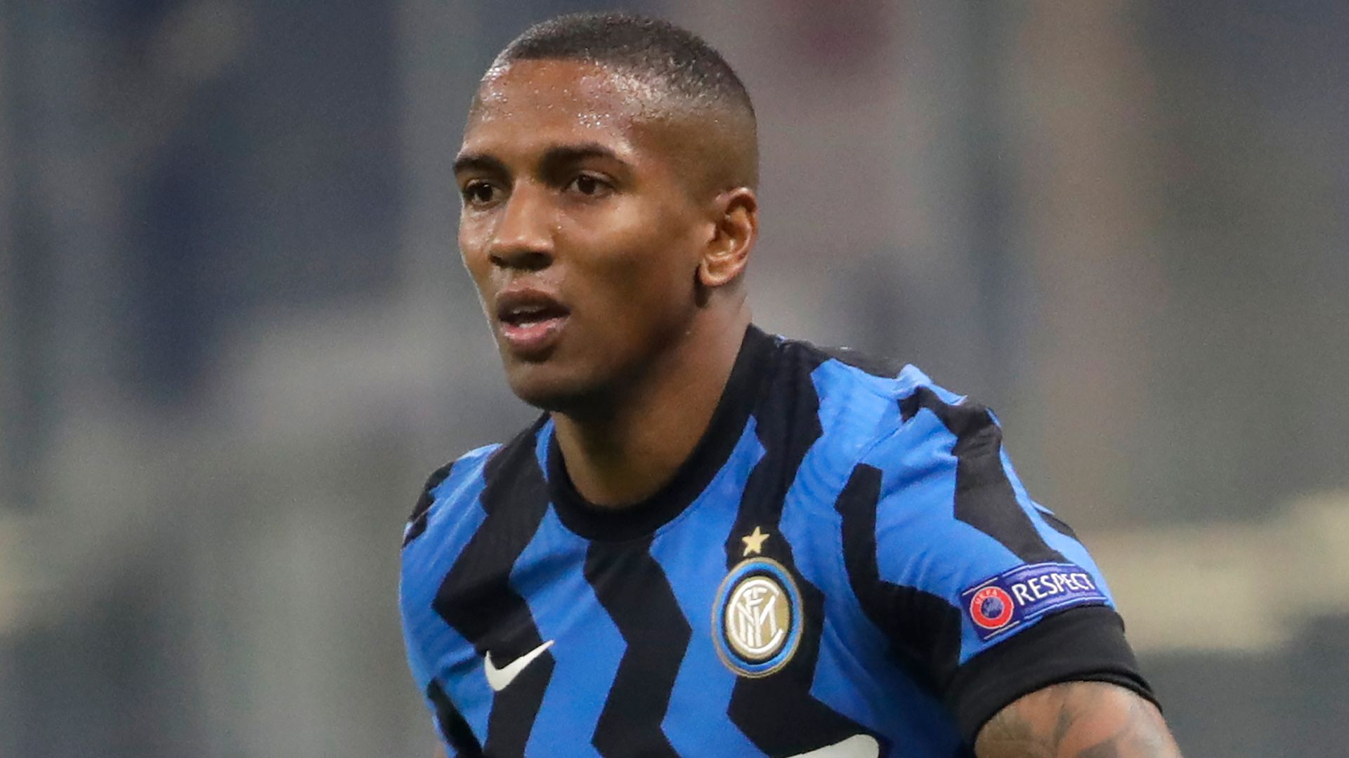 Young re-joins Villa on free transfer from Inter