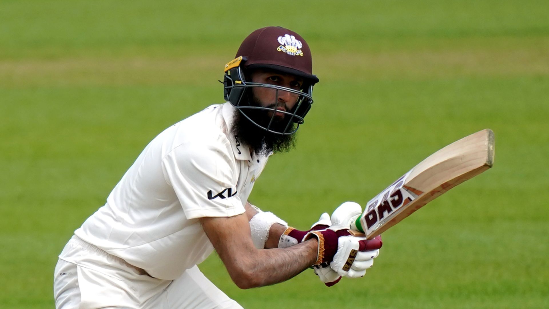 Amla heroics thwart Hants | Lancashire qualify for Div One