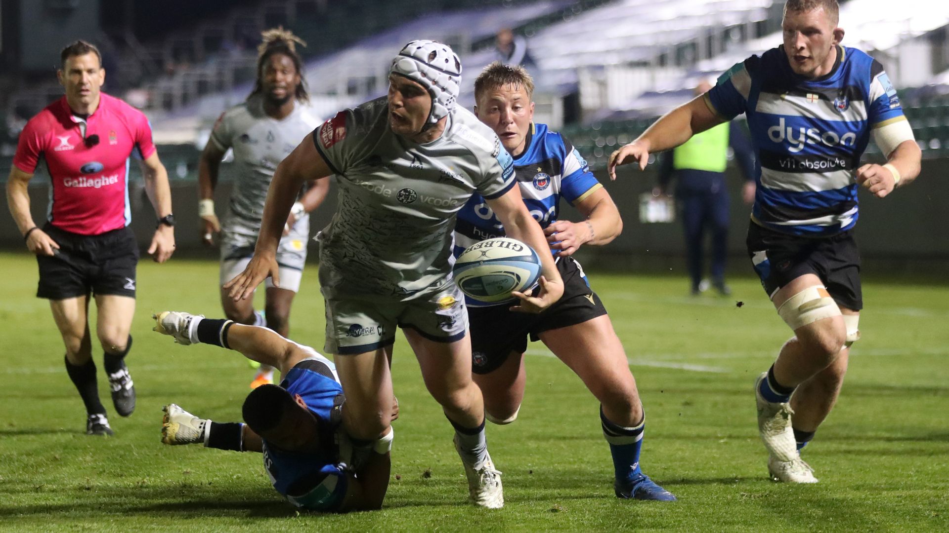 Sale edge Bath with late try