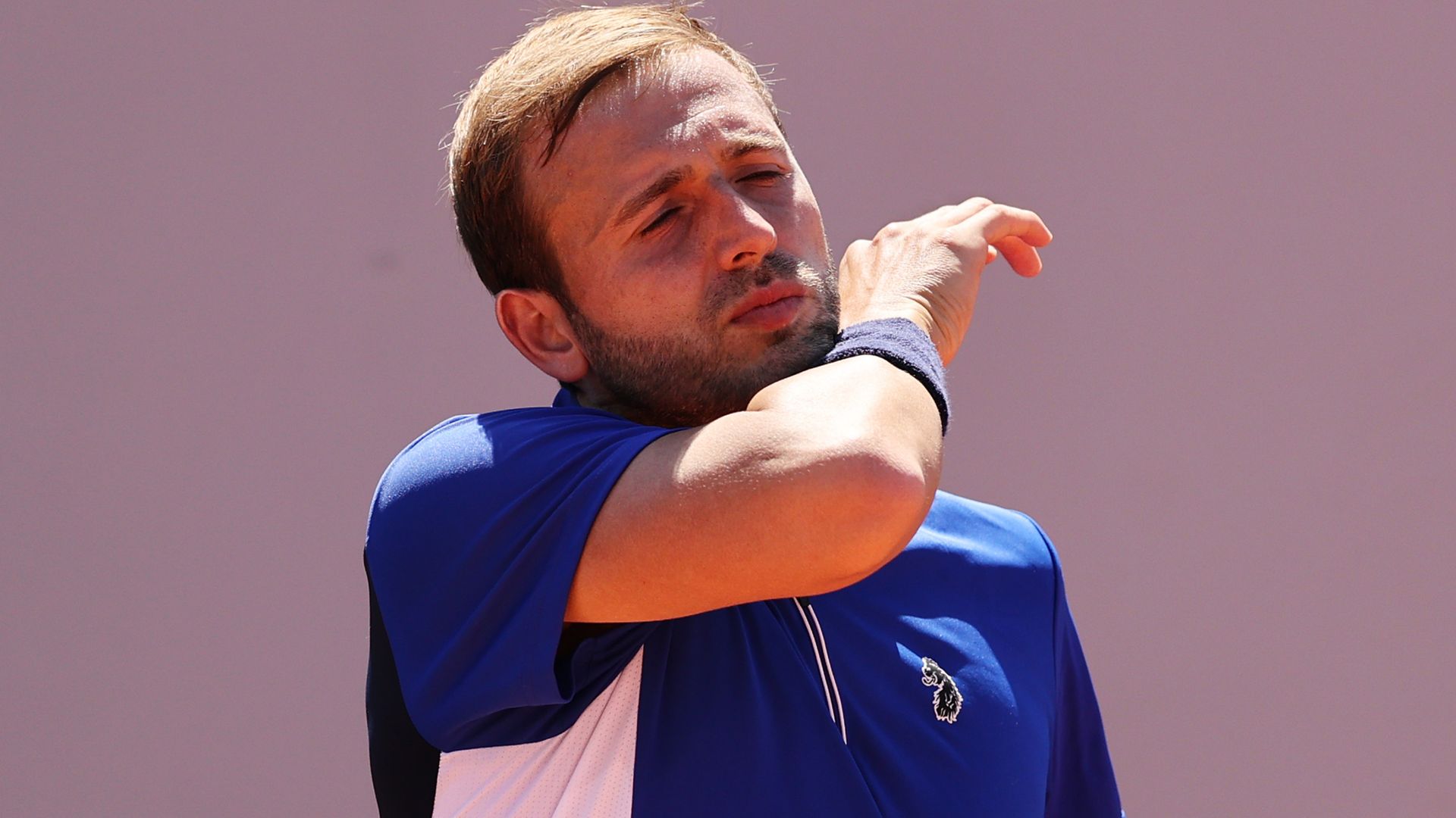 British No 1 Evans suffers early exit in Paris I Thiem stunned
