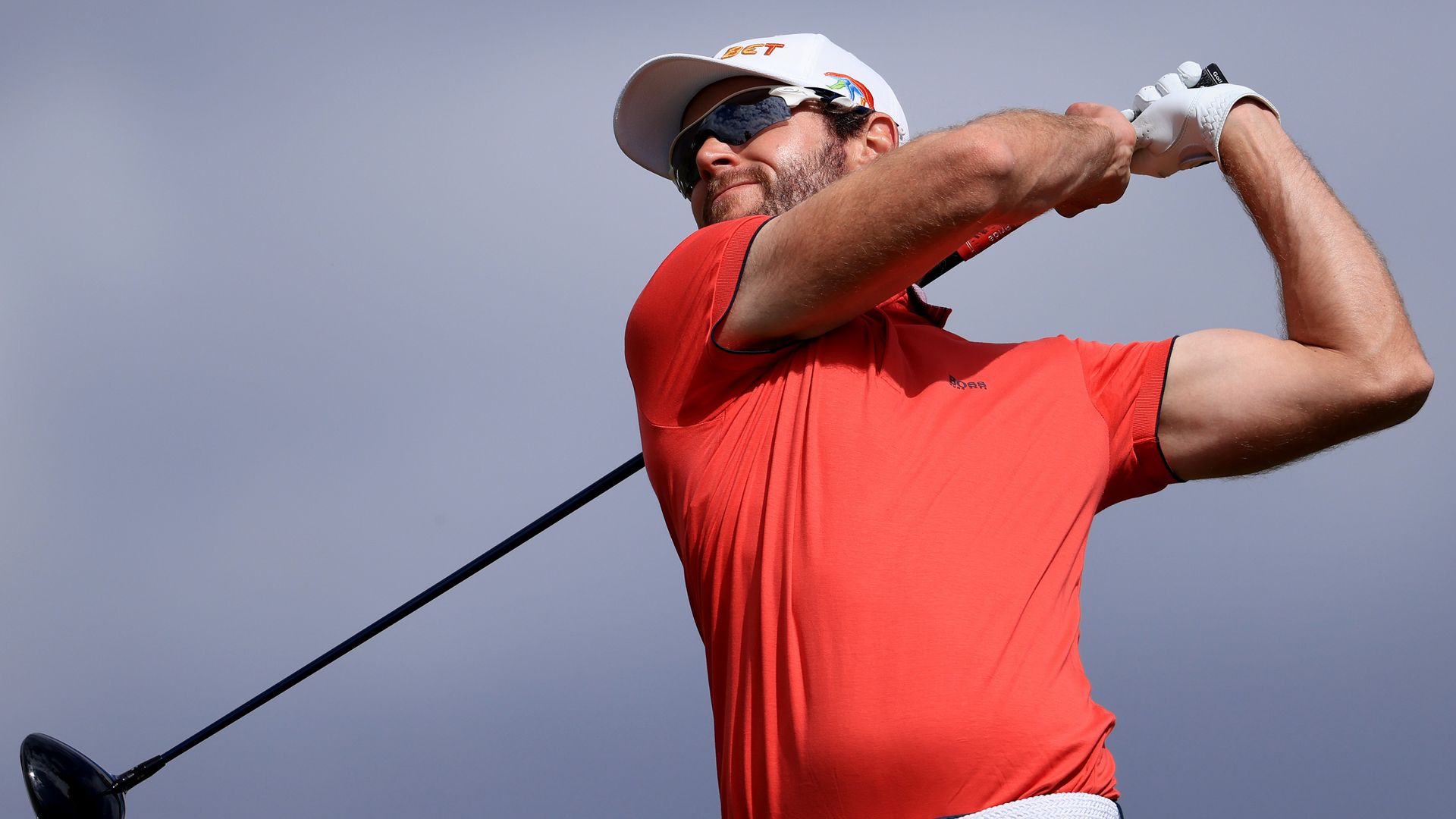 Samooja shares lead in Tenerife