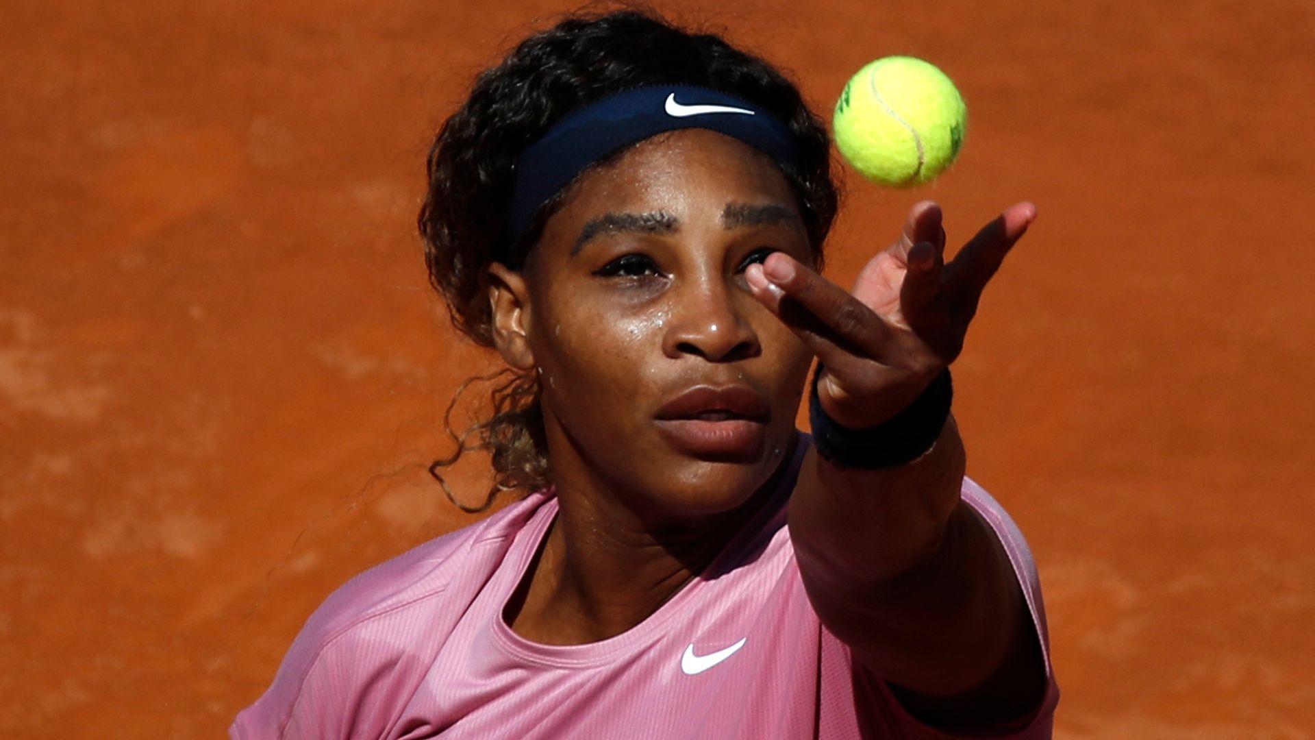 Williams beaten by Podoroska in 1,000th career match