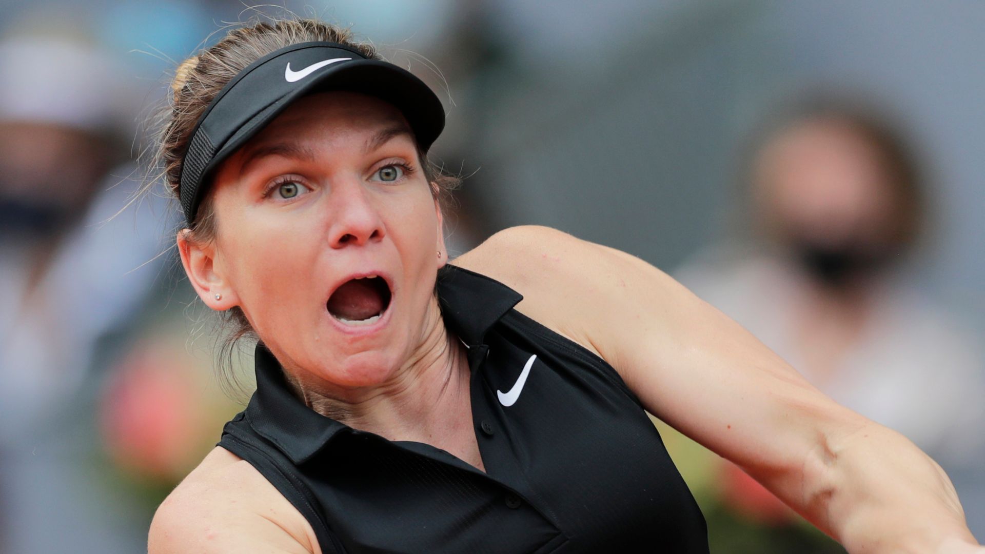 Injured Halep withdraws from French Open