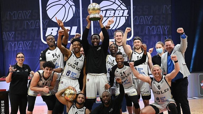The Newcastle Eagles celebrated yet another BBL play-off title. Image: BBL