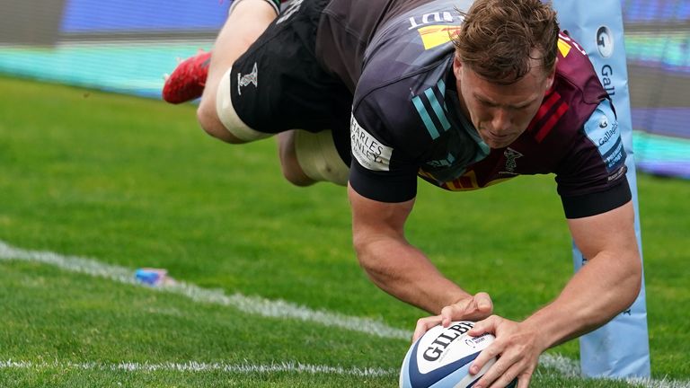 Alex Dombrandt goes over for one of Harlequins' six tries in the superb Premiership clash 