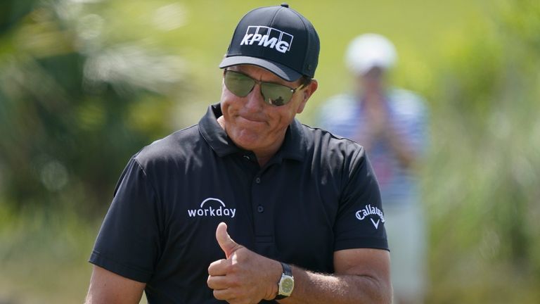 Mickelson did well to par the last five holes after mistakes at 12 and 13 