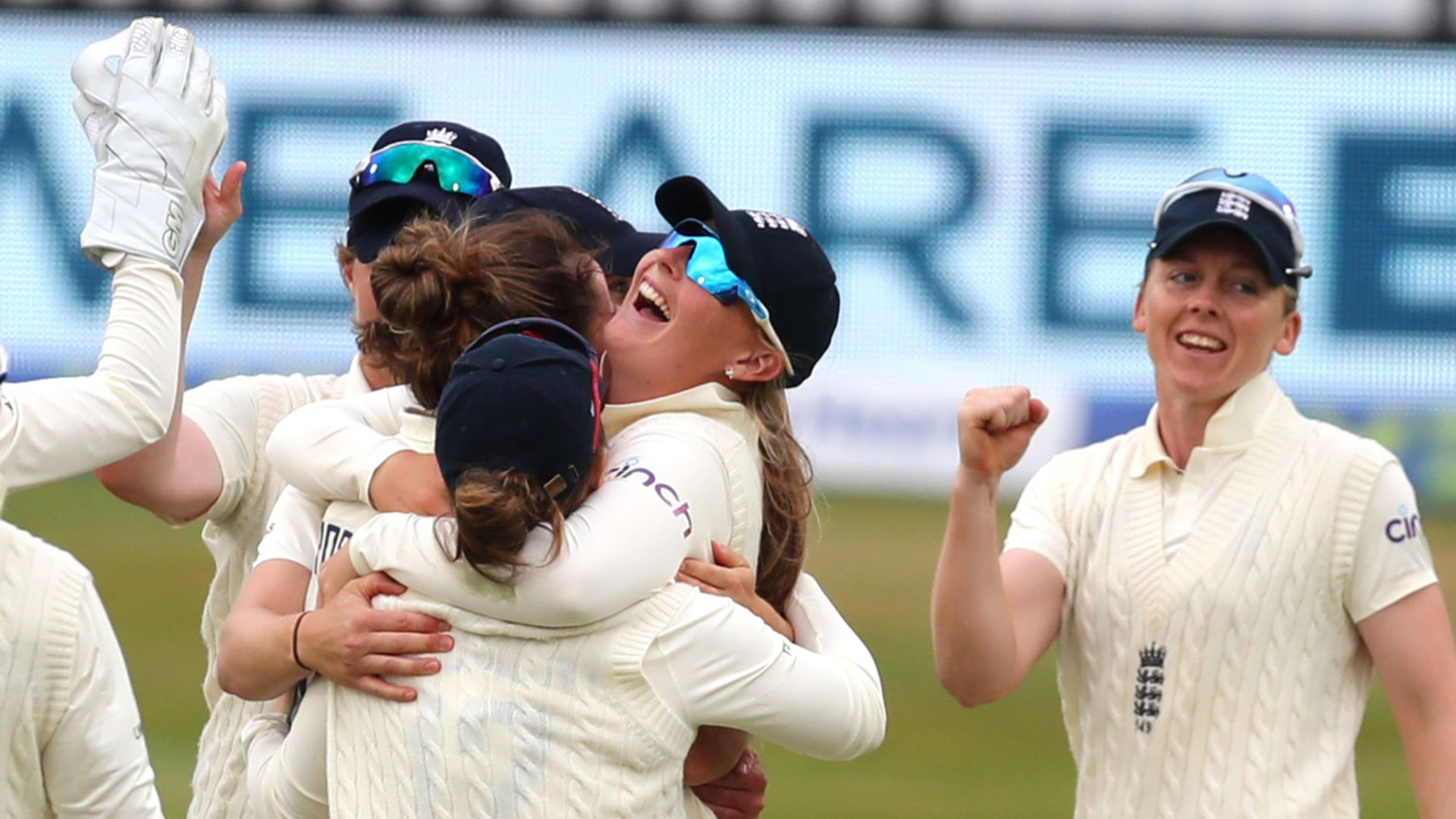 England seize control following dramatic India collapse