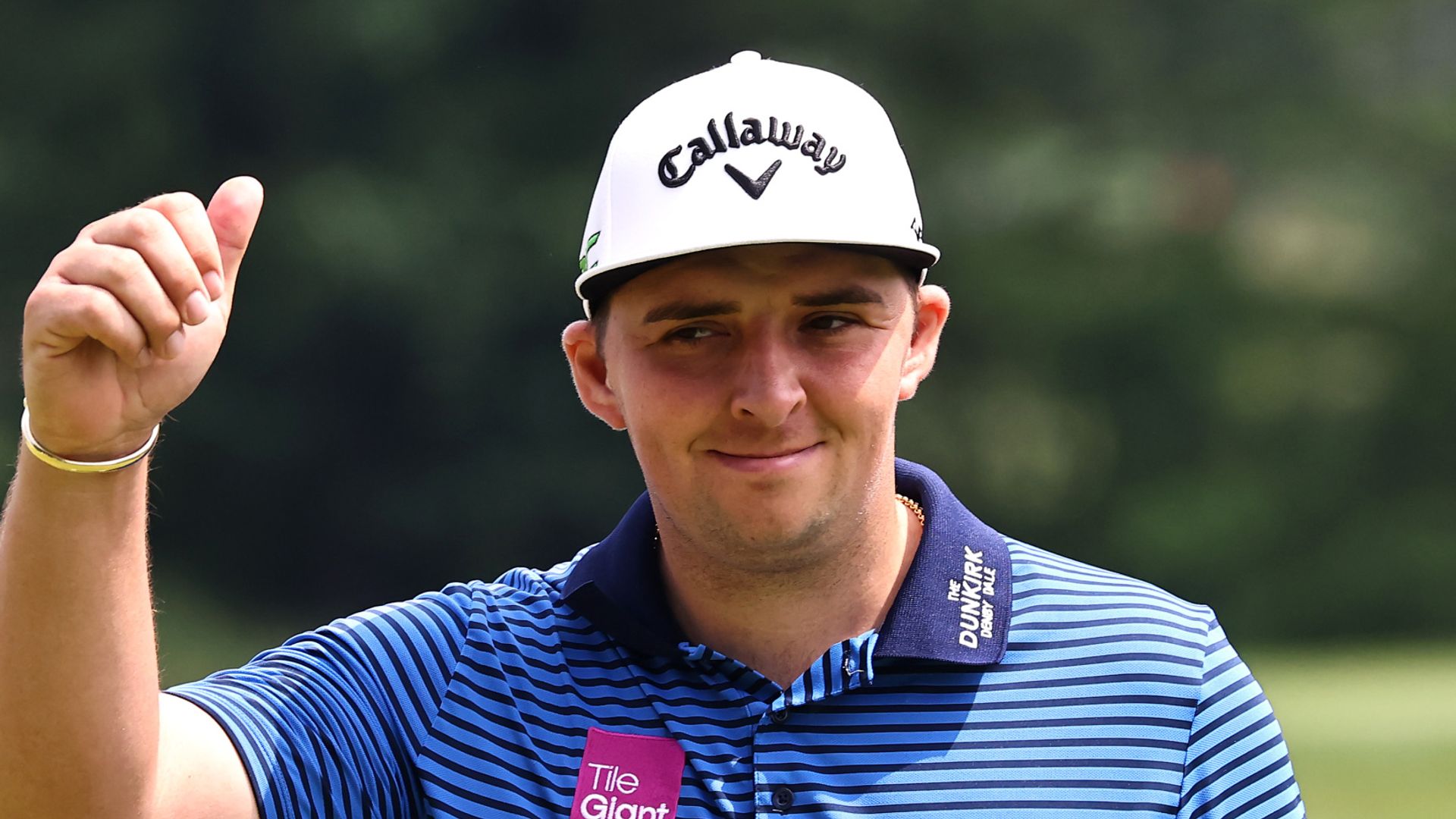 Armitage roars to European Open victory