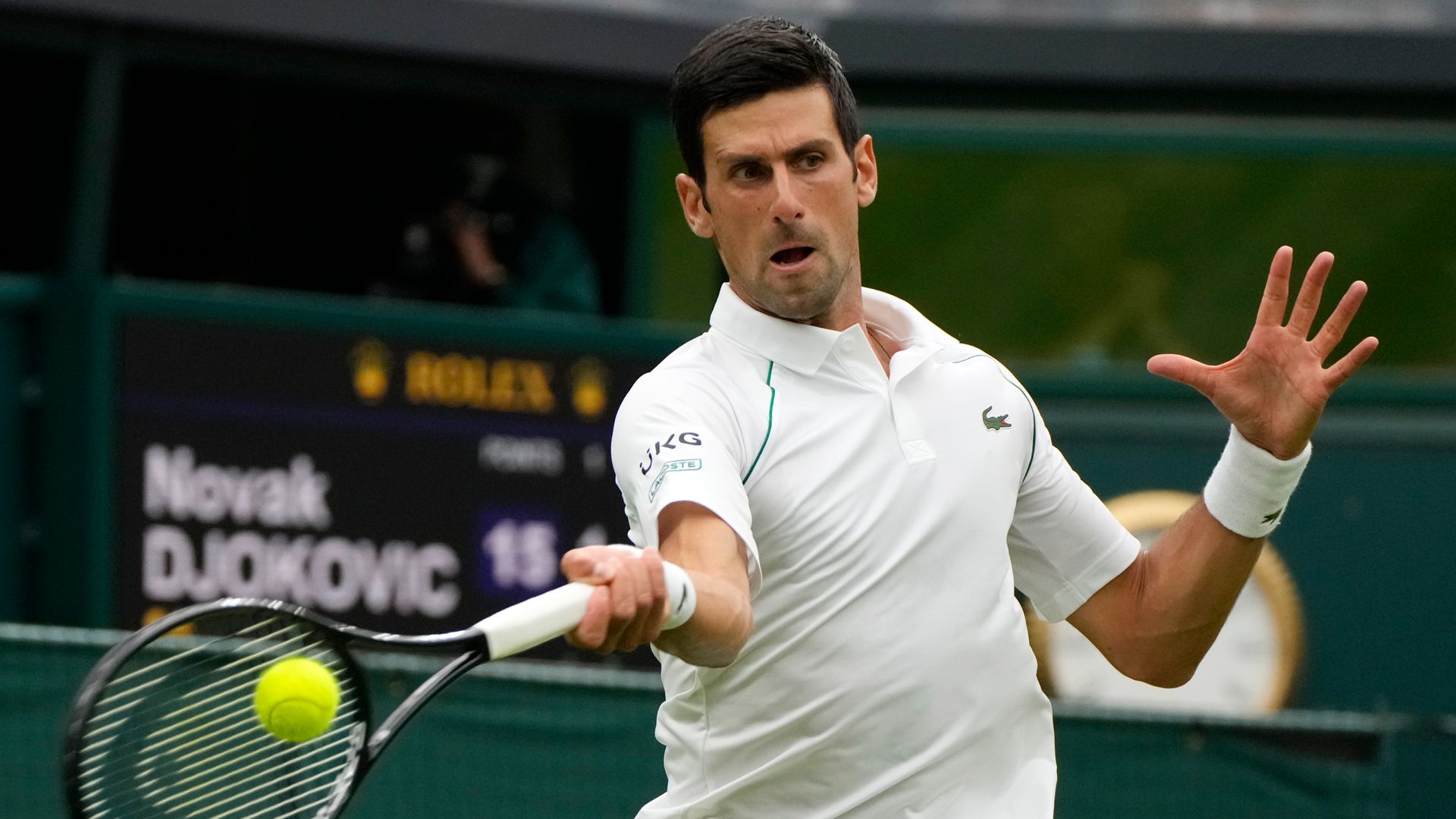 Djokovic rallies to avoid Draper shock