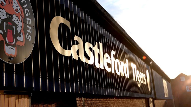 Castleford, Hull KR, Bradford get academy licenses following RFL U-turn | Rugby
