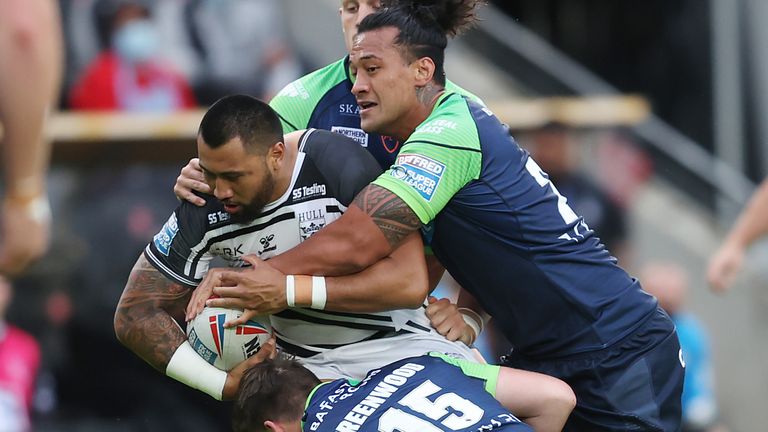 Hull FC's Ligi Sao is tackled