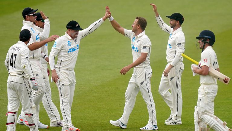 New Zealand take two wickets in England after captain Kane Williamson says lunch on fifth day