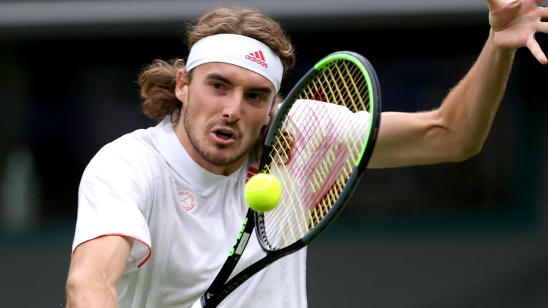 Tsitsipas a du mal à survivre et à rivaliser dans la «bulle» COVID-19