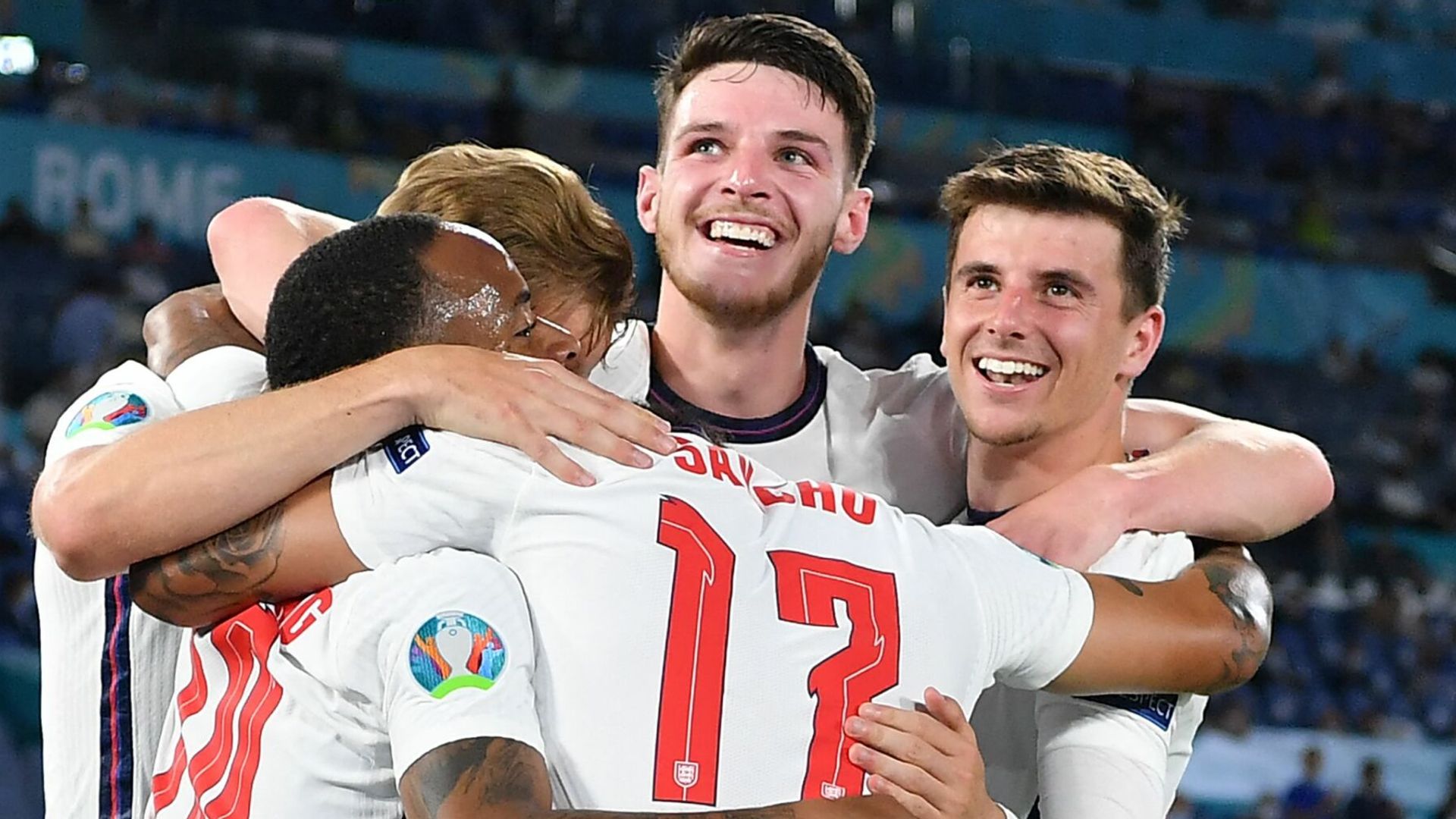 England run riot in Rome to book semi-final spot