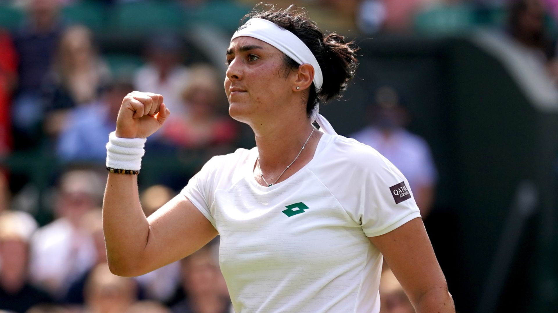 Jabeur sets up fourth-round thriller with Swiatek