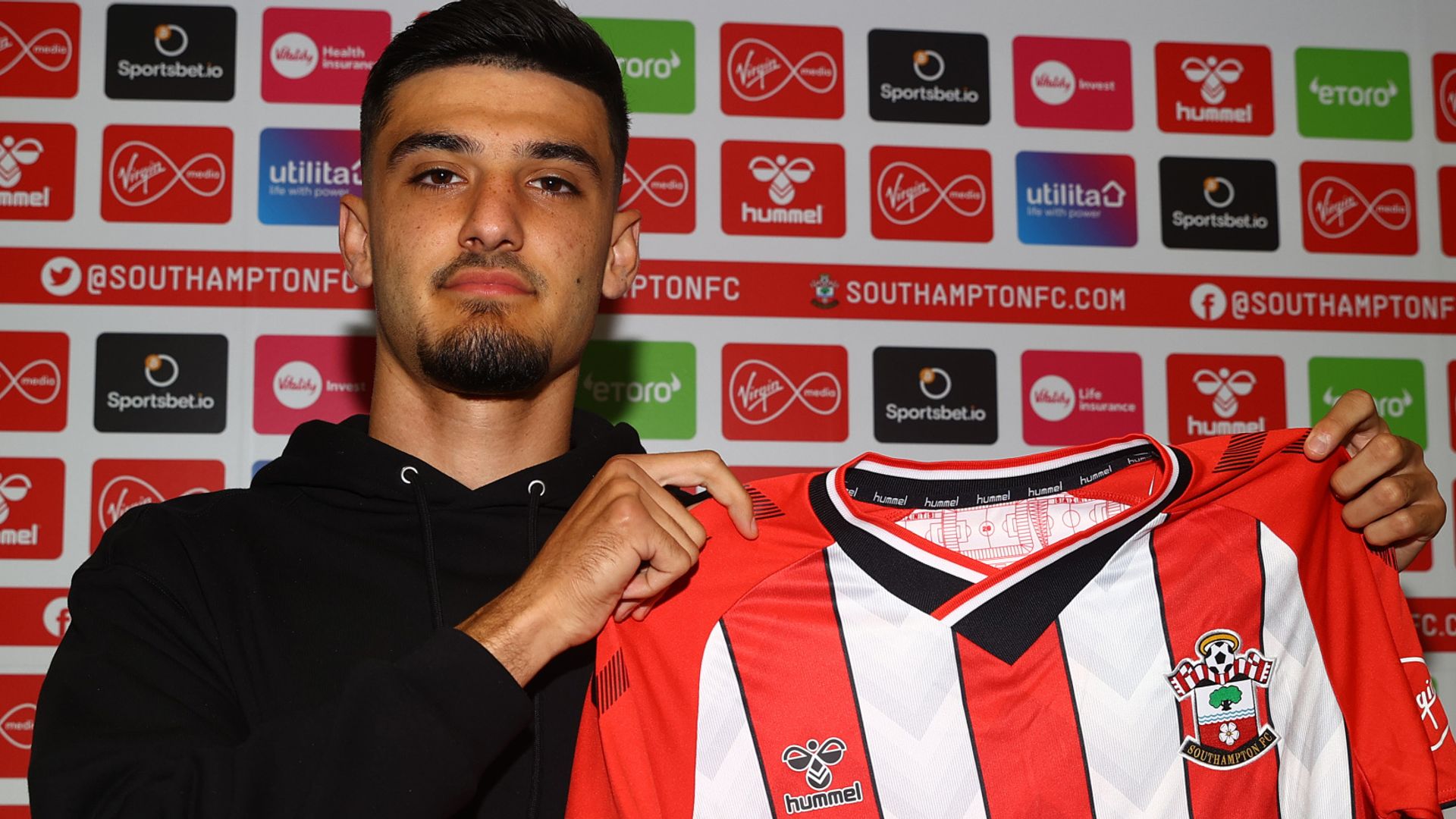 Chelsea youngster Broja joins Southampton on loan