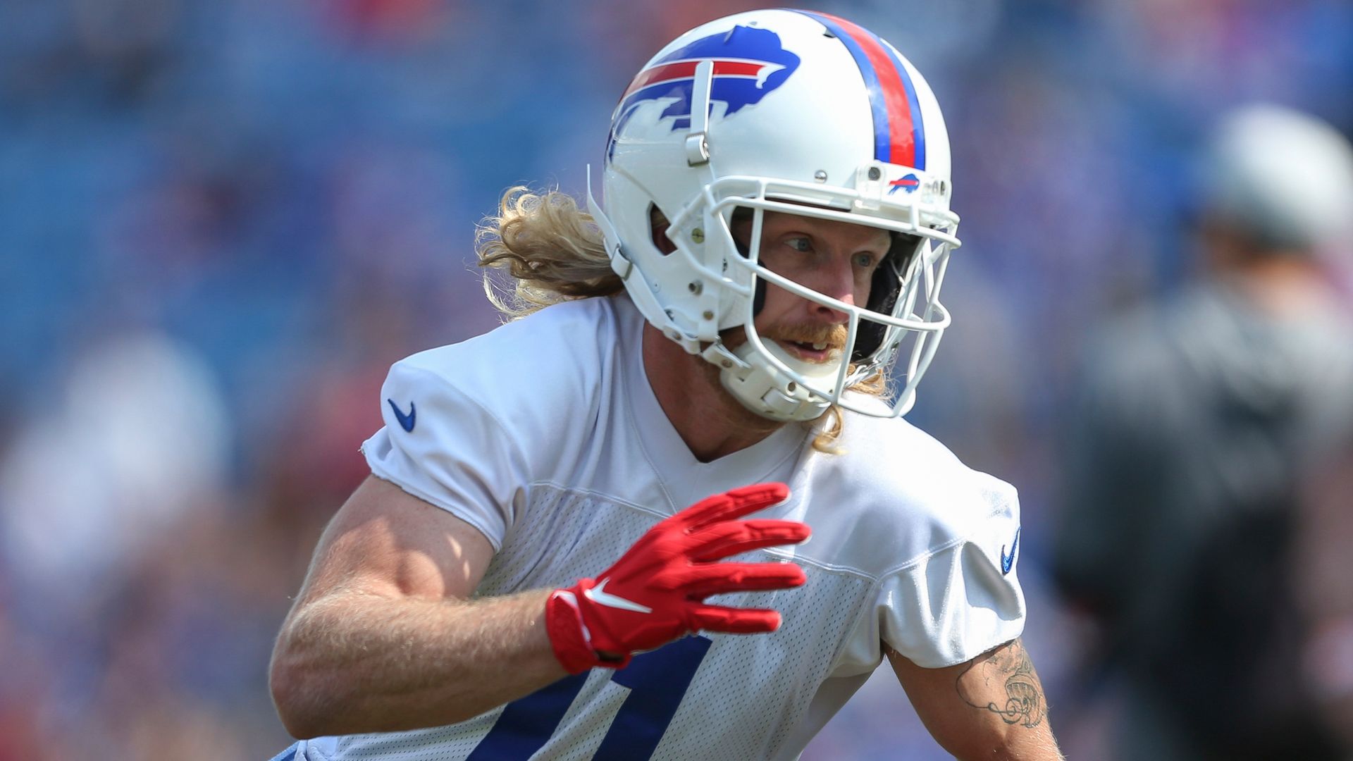 Beasley, Davis out for Bills after Covid exposure