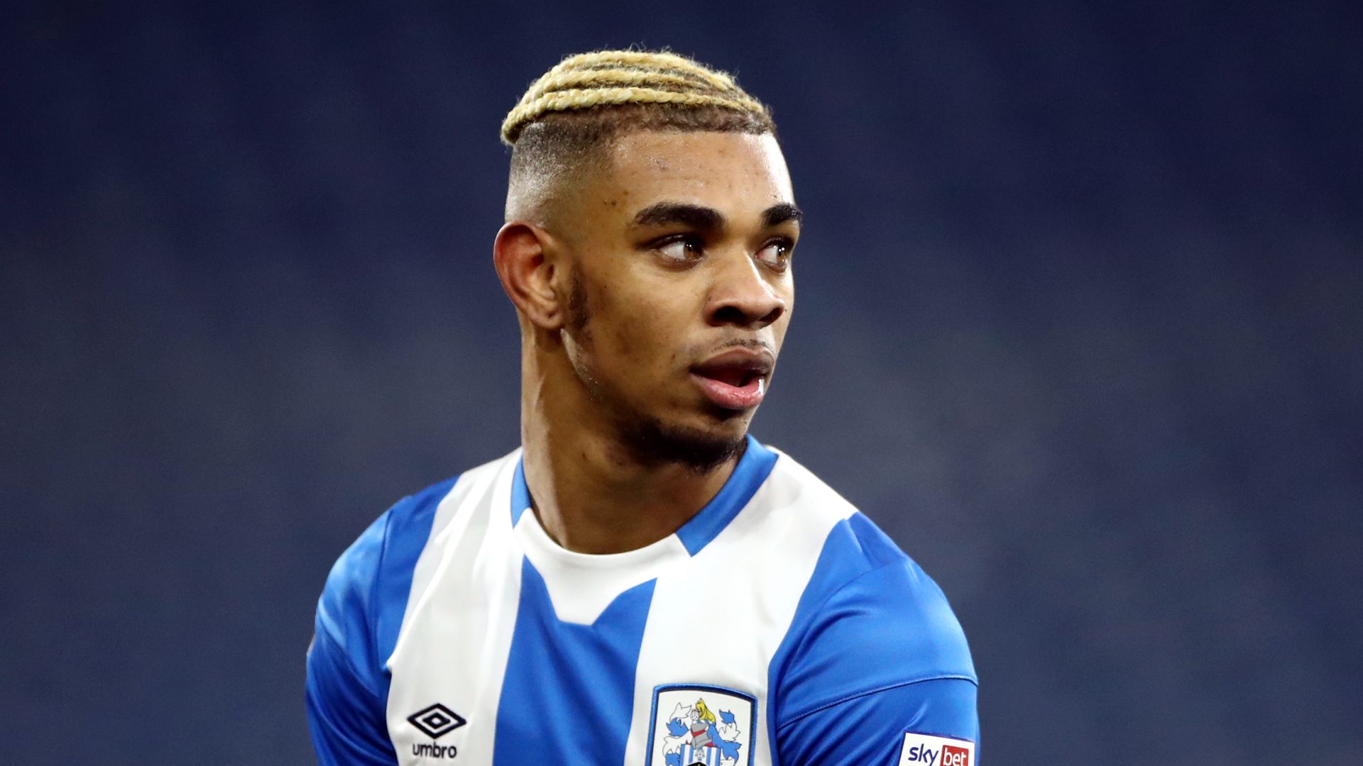 Rangers sign Bacuna from Huddersfield