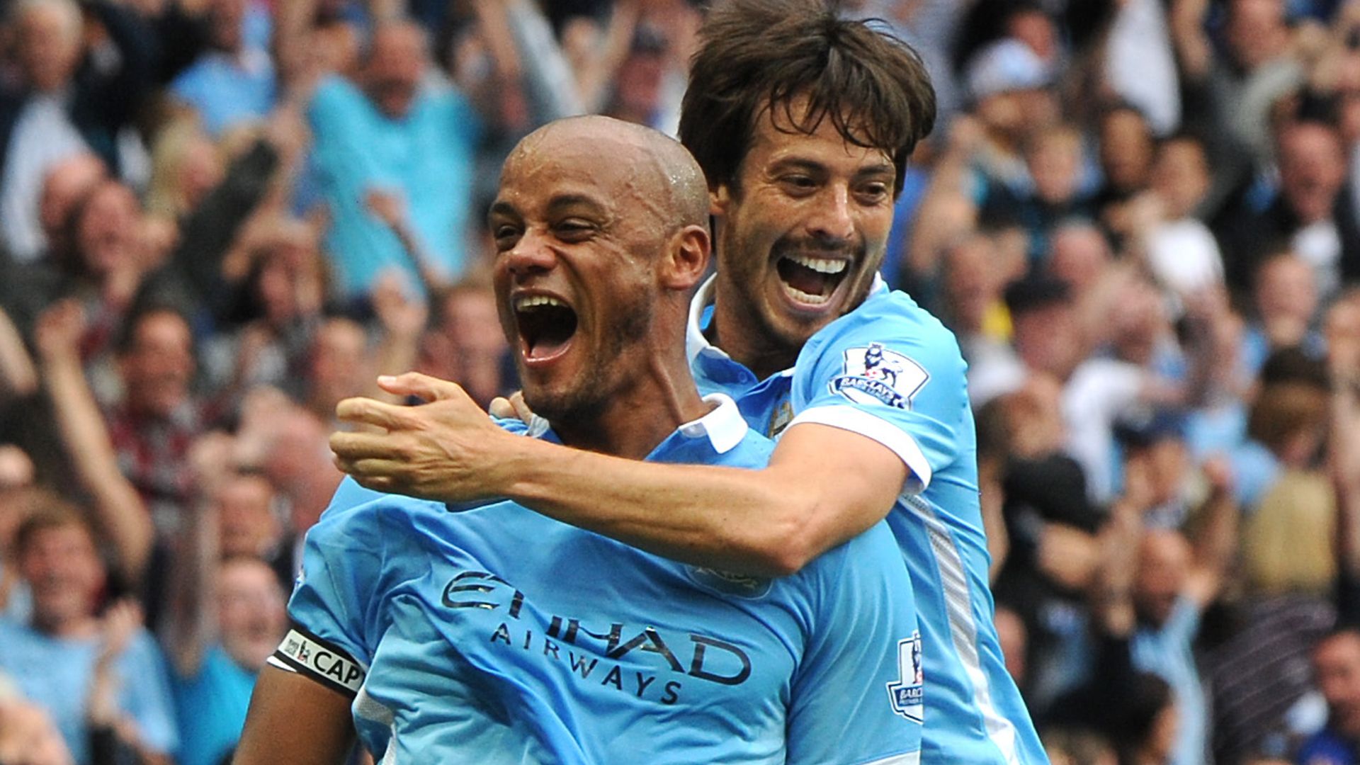 Man City to unveil Kompany and Silva statues before Arsenal game