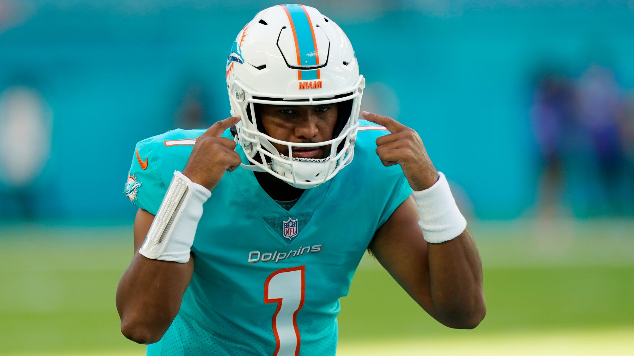 Tua Tagovailoa admits he's 'not too sure' if it's safe for fans to buy his Miami  Dolphins jersey - Dolphin Nation