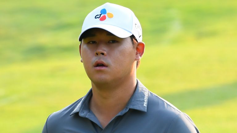 WGC: Si Woo Kim hits five balls in the water and runs up a 13 on a par-three in Memphis |  Golf News