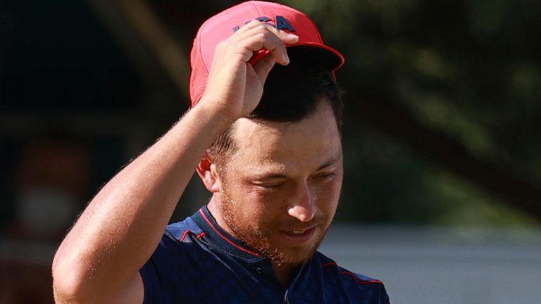 ScHotele clinched a one-stroke victory over Rory Sabbatini at the Tokyo Olympics