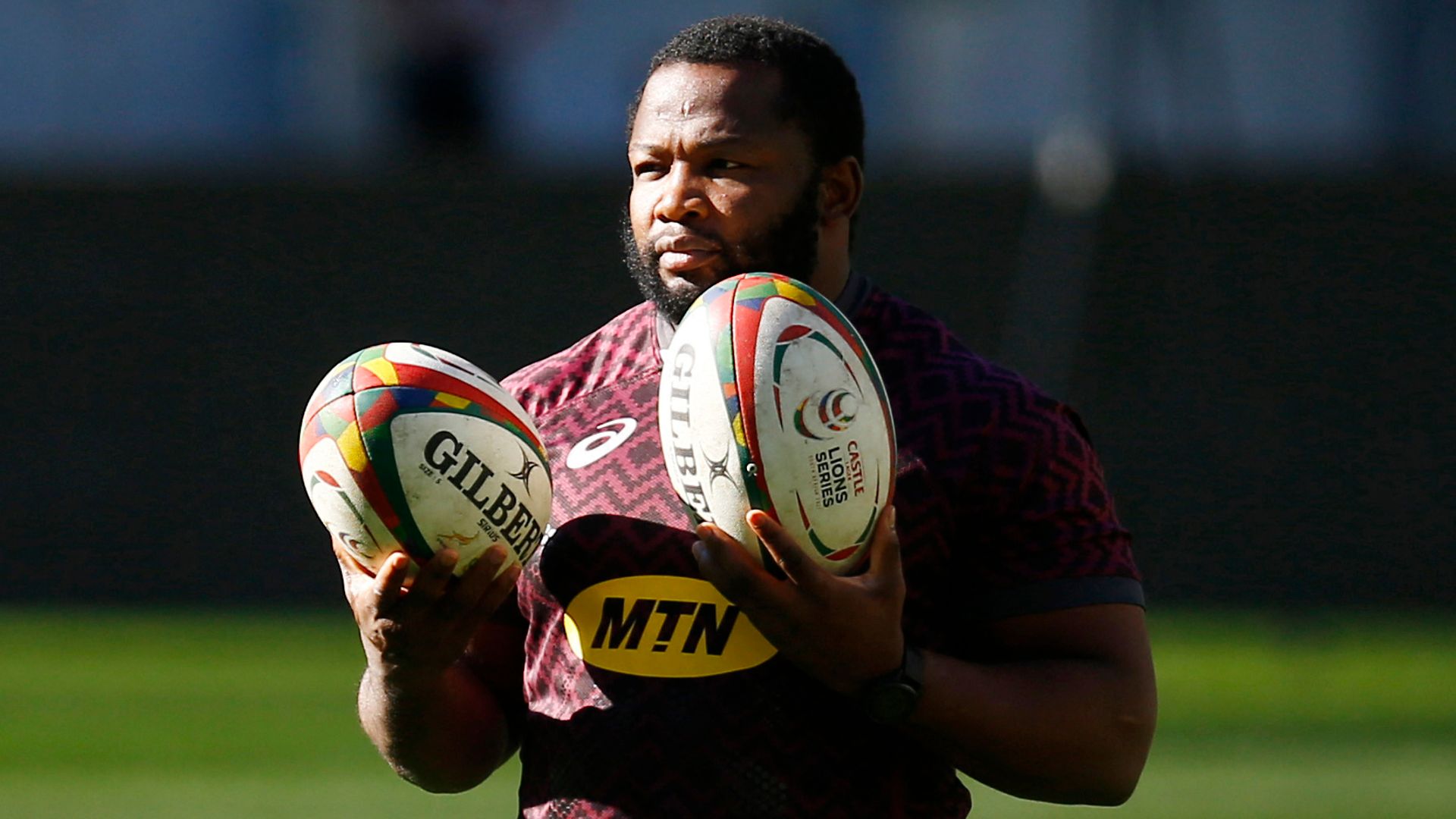 South Africa make injury-enforced changes; Kolbe still out
